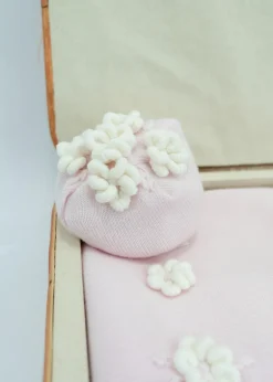 Le Coconnè Cappello Rosa con Ricami per Neonate