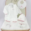 Marlu Corredino con Salopette Bianco/Rosa con Ricami per Neonate