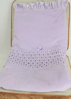 Minibanda Coperta Lilla con Ruches e Ricami per Neonate